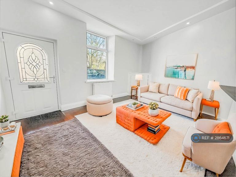 2 bedroom house in Hallwell St, Burnley, BB10 (2 bed) (#2864671)