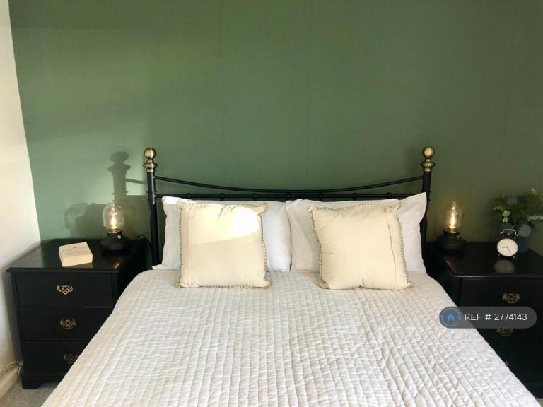 5 bedroom house in Old Hill Crescent, Falmouth, TR11 (5 bed) (#2774143)