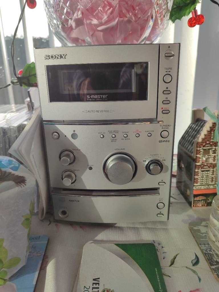 Sony stereo s-master amplifer 140 watts