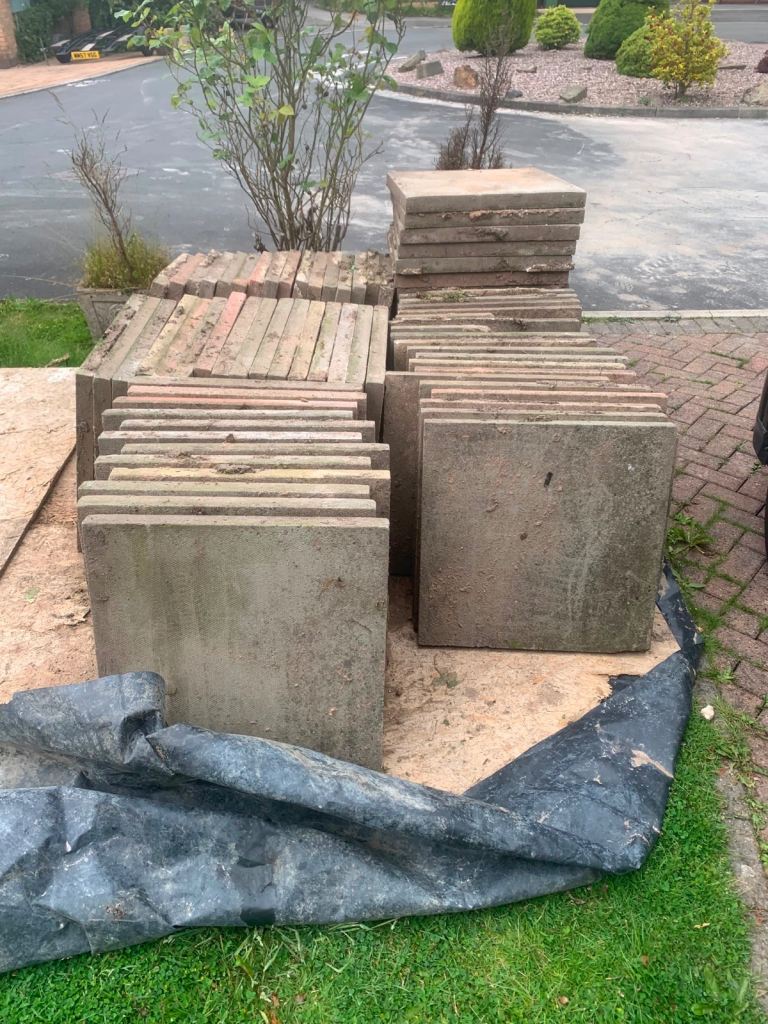 Used Concrete Paving Slabs – Various Sizes