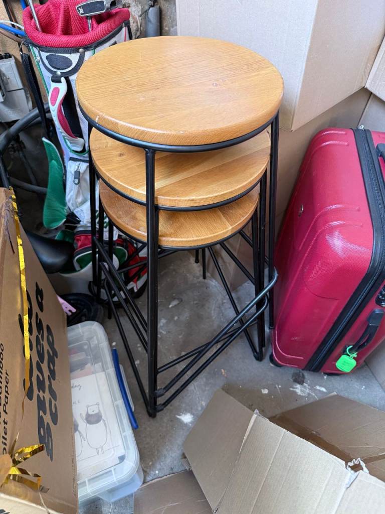 3x Breakfast Bar Stools (wooden seat, metal frame)