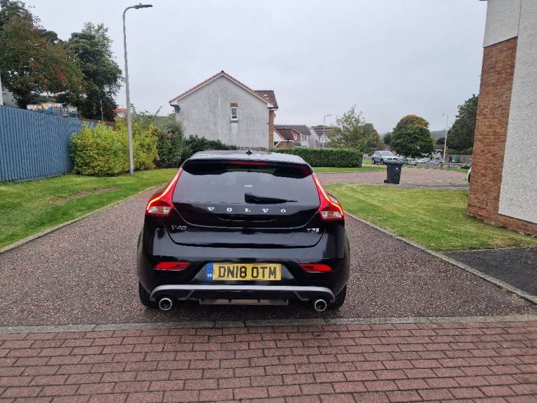 Volvo, V40,R design pro T3 Hatchback, 2018,automatic 1498 (cc), 5 doors