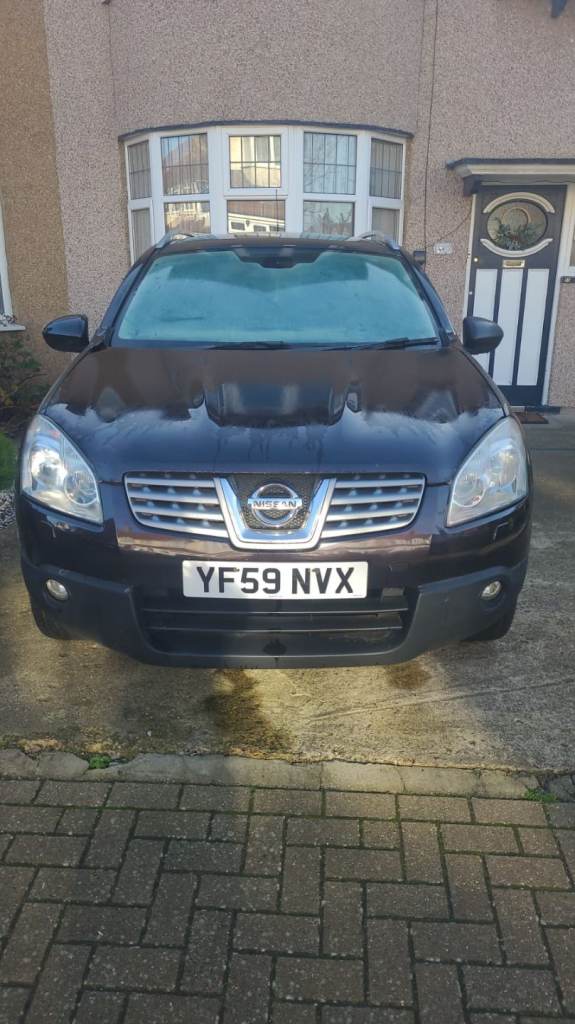 Nissan qashqai+2 1.6 petrol ULEZ compatible 