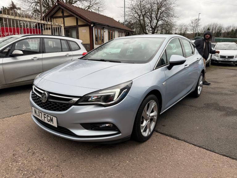 2017 Vauxhall Astra 1.4T 16V 150 SRi 5dr HATCHBACK Petrol Manual