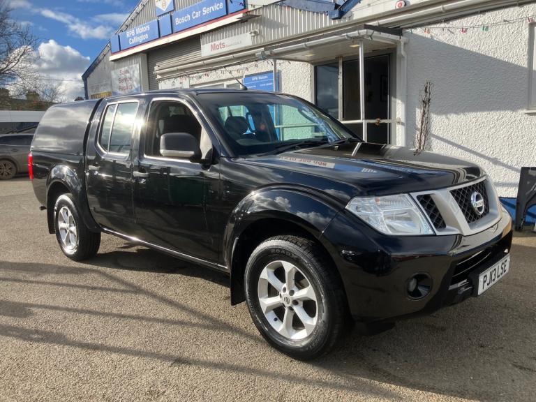 2013 Nissan Navara Double Cab Pick Up Visia 2.5dCi 144 4WD PICK UP Diesel Manual