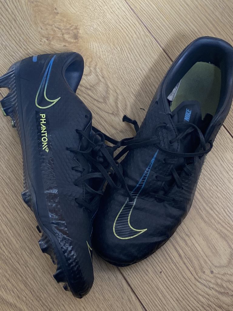 Footy boots size 6 (2 pairs)