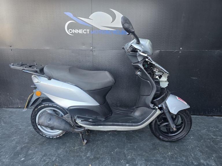 PIAGGIO FLY 125cc PROJECT SCOOTER 2005