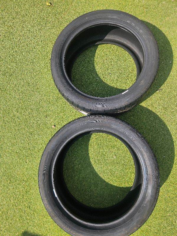 Brand New Bridgestone 285/40/21 x2
