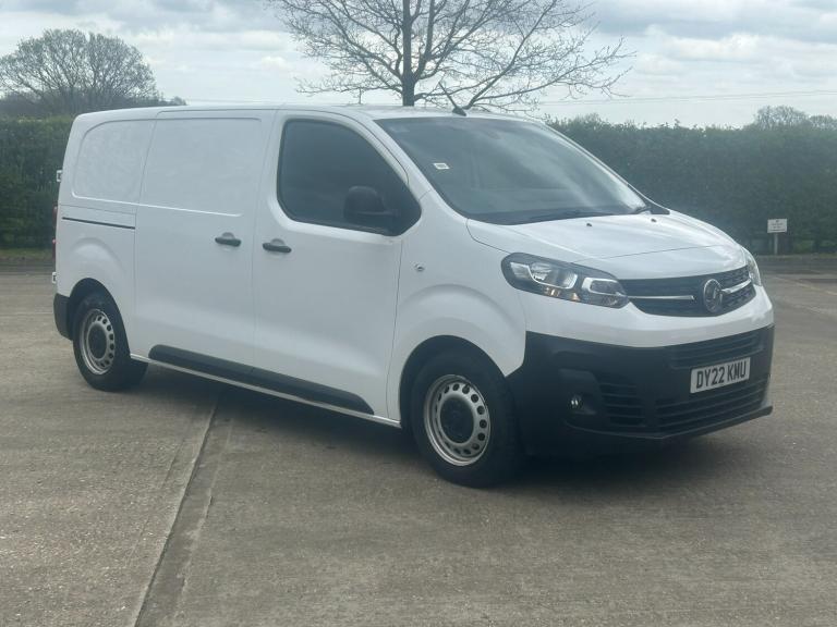 2022 22 Vauxhall Vivaro 1.5D Dynamic , 54,000 miles, Air con, New MOT, Warranty