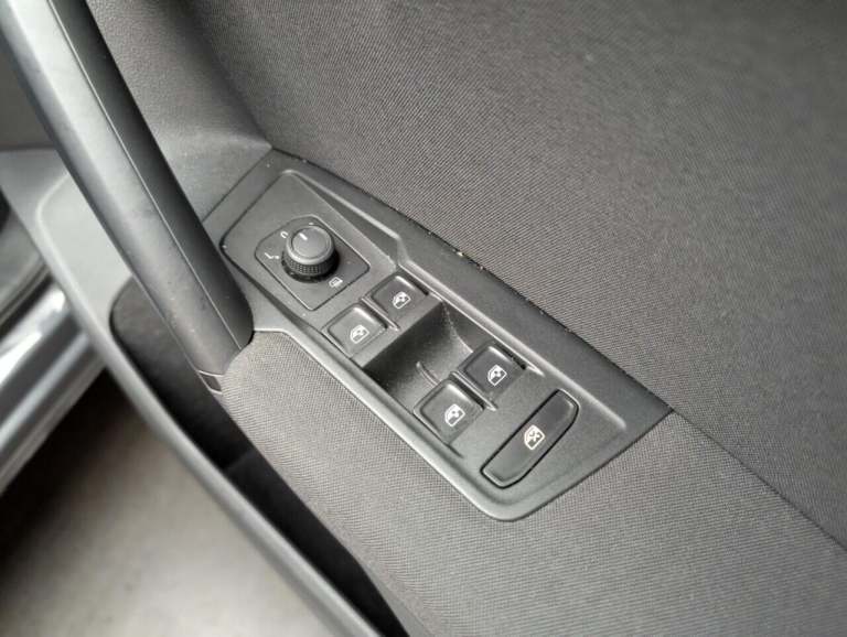 2022 Volkswagen Tiguan 1.5 TSI Life SUV 5dr Petrol DSG Euro 6 (s/s) (150 ps) PARKING SENSORS+LANE...