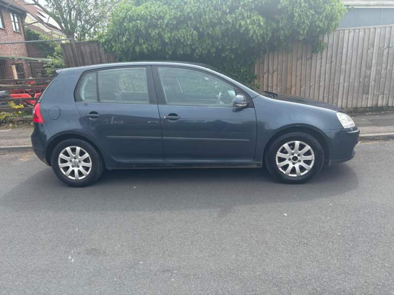 Volkswagen, GOLF, Hatchback, 2004, Manual, 1598 (cc), 5 doors
