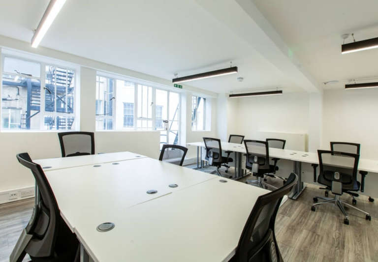 4 to 40 Person Private Office Suites to rent in *Marylebone*, Central London NW1