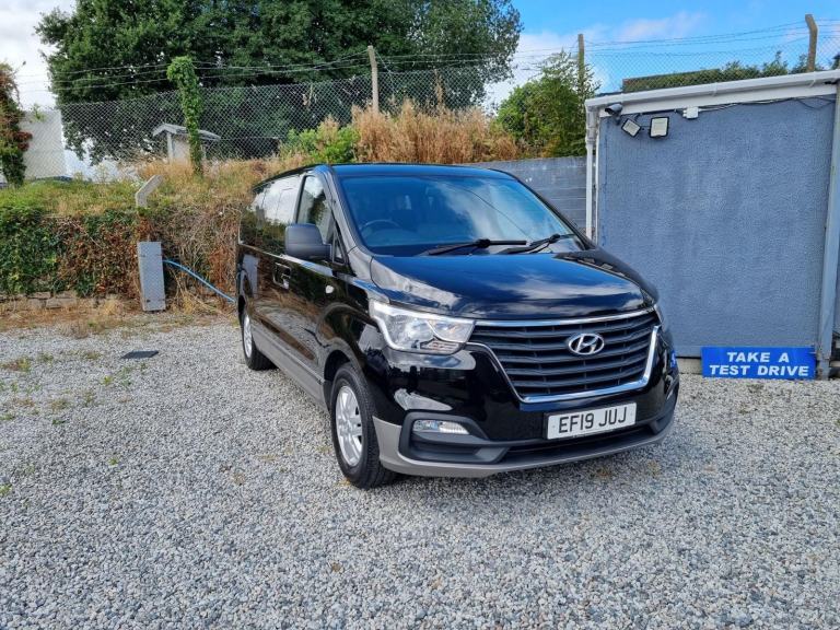 Hyundai i800 8 SEAT MPV FULL SERVICE HISTORY