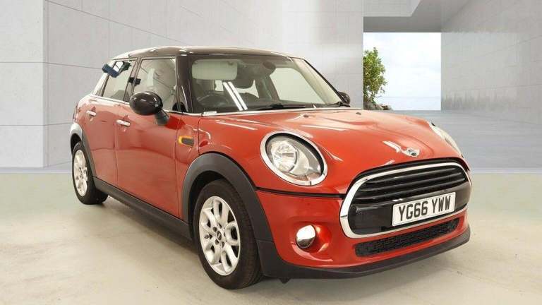 MINI HATCH 1.5 Cooper Euro 6 (s/s) 5dr (red) 2016