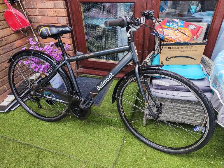 Mens apollo Belmont bike nearly brand new 