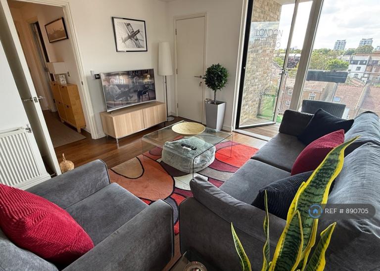 1 bedroom flat in Albany Road, London, SE5 (1 bed) (#890705)