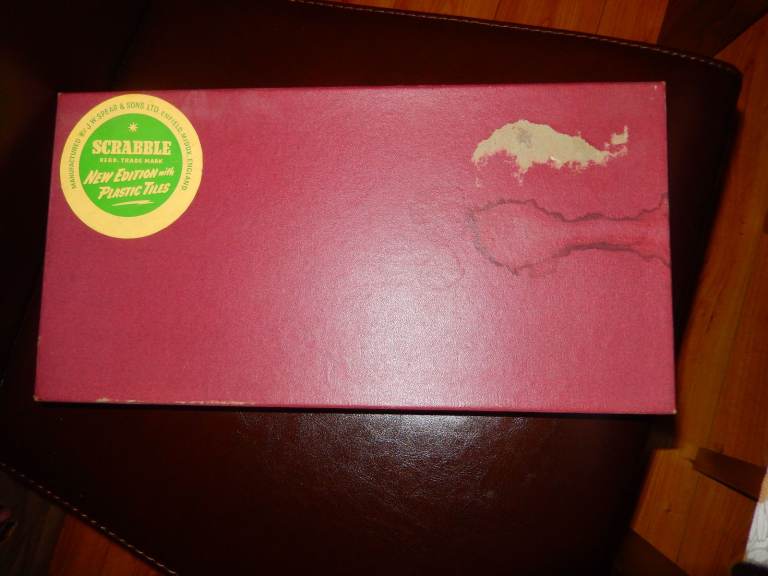 VINTAGE SCRABBLE BOARD GAME