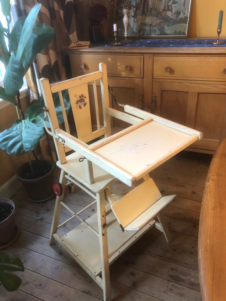 Vintage high chair 