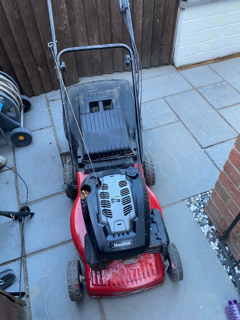 Mountfield Self-Propelled Petrol Lawnmower 