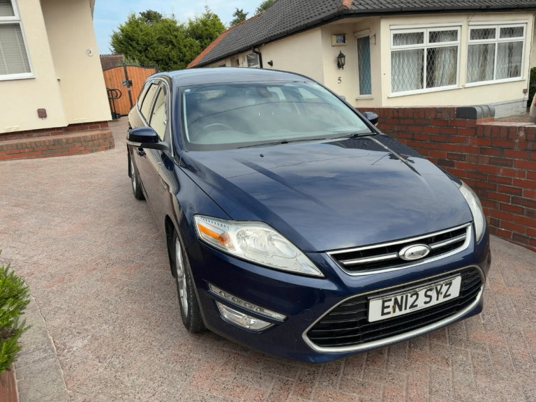 Ford, MONDEO, Estate, 2012, Manual, 2179 (cc), 5 doors