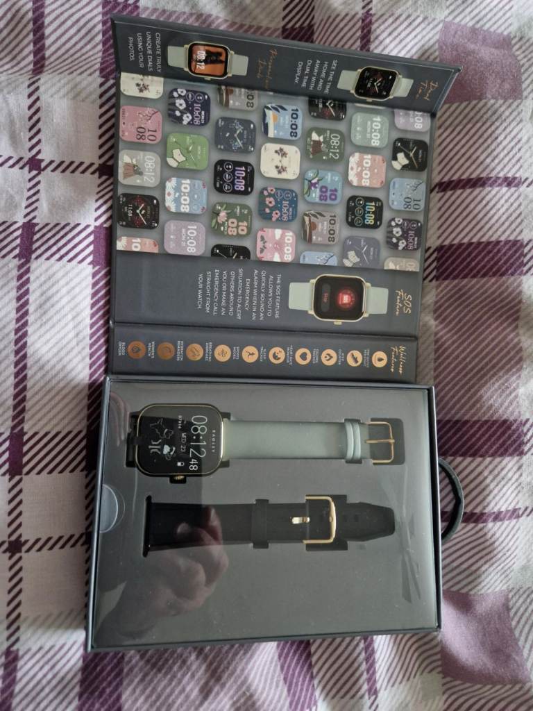 Radley Smart Watch with 2 straps