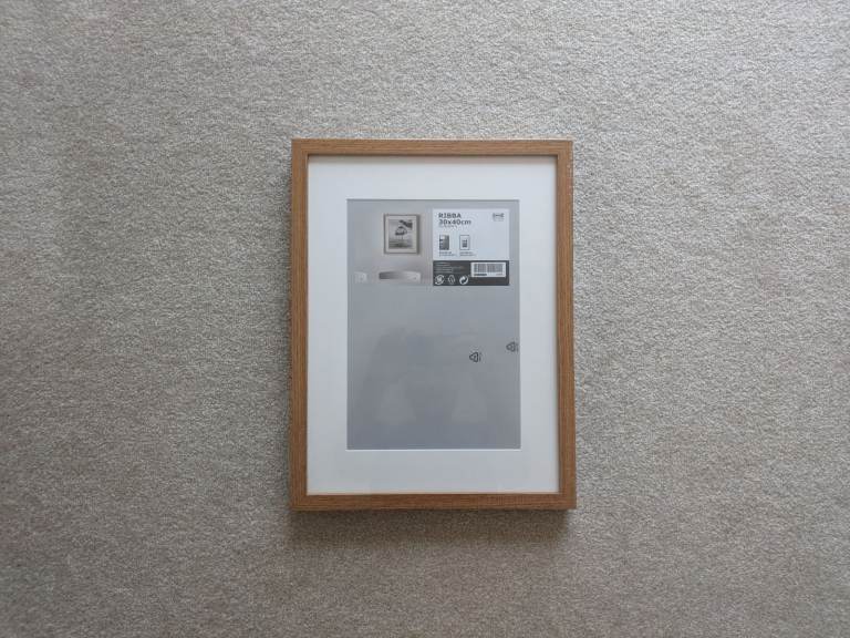 New unpacked frame 30x40cm