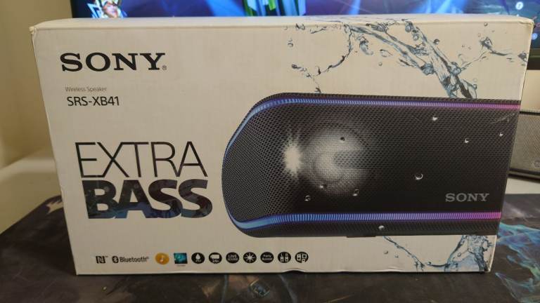 Sony xb-41 black boxed 