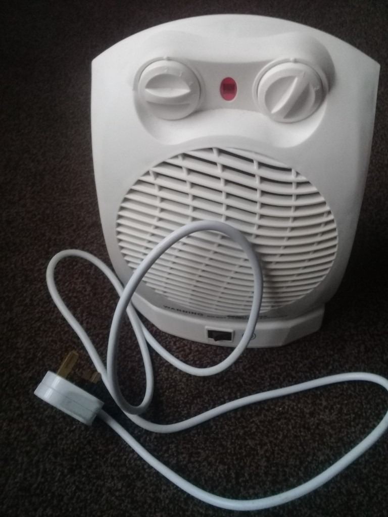 Portable electric fan heater oscillating setting. Pick up Bolton