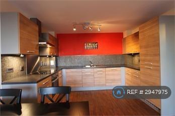 1 bedroom flat in Tarves Way, London, SE10 (1 bed) (#2947975)