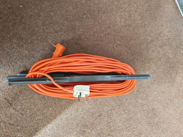 Black and Decker 80ft Extension Lead with UK Plug – Good Condition