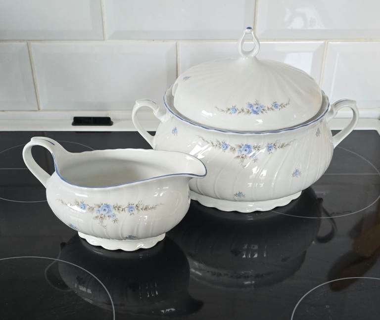 Seltmann Weidan Vintage Soup Tureen and Gravy boat - New