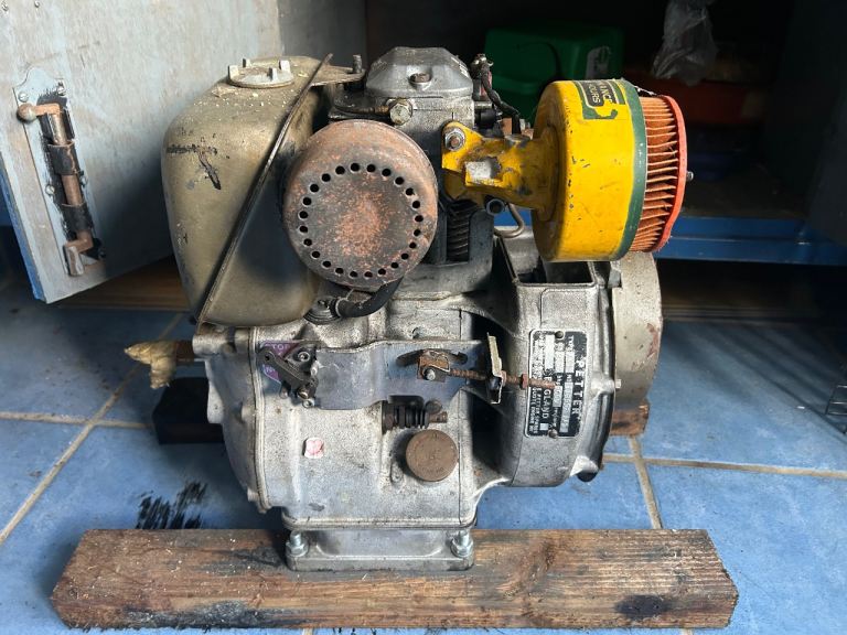 AA1 Petter stationary engine