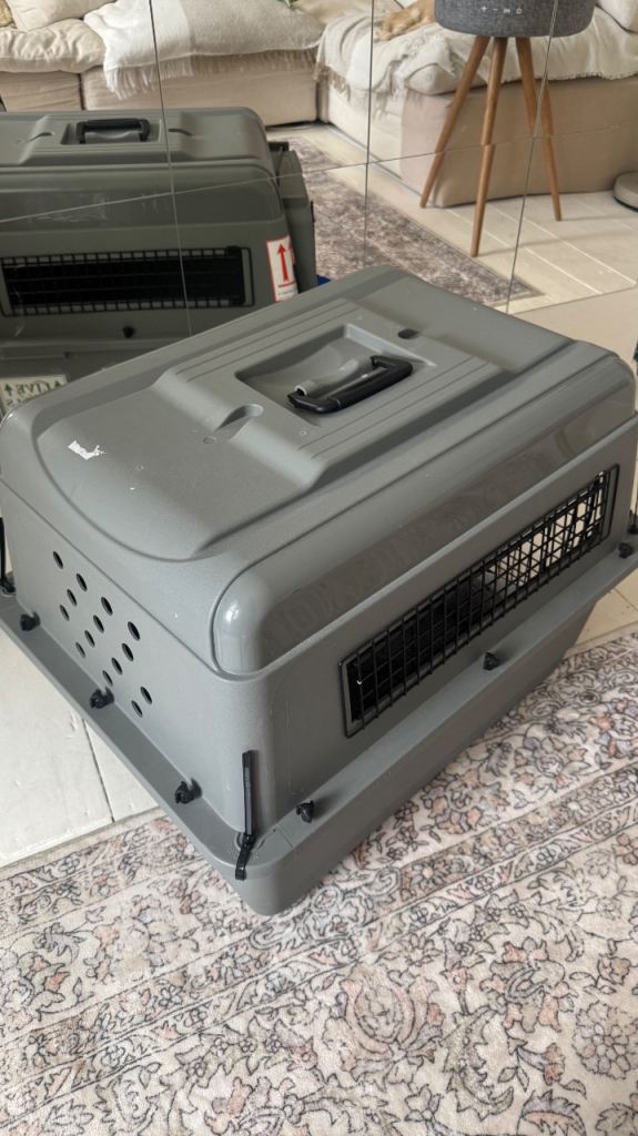 Petmate Flight Pet Carrier – Used Once – Excellent Condition