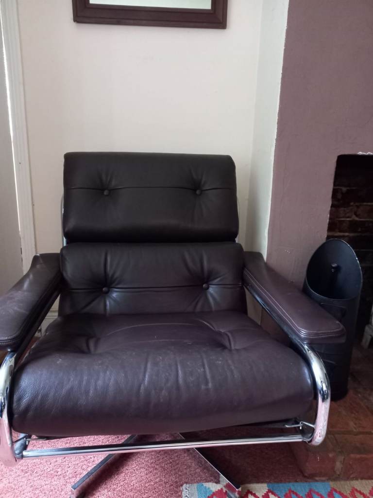 Vintage PIEFF Alpha Swivel Armchair