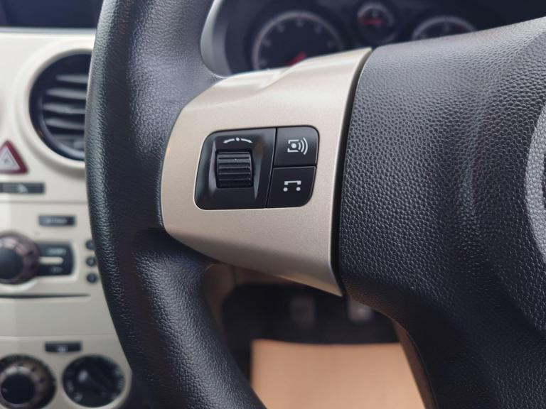 2010 Vauxhall Corsa 1.0i ecoFLEX 12v Energy 3dr (a/c) HATCHBACK Petrol Manual