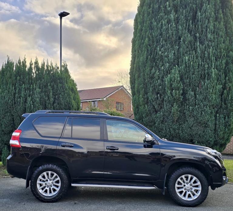 2016 Toyota Land Cruiser 2.8 D-4D Icon 5dr Auto 7 Seats ESTATE Diesel Automatic