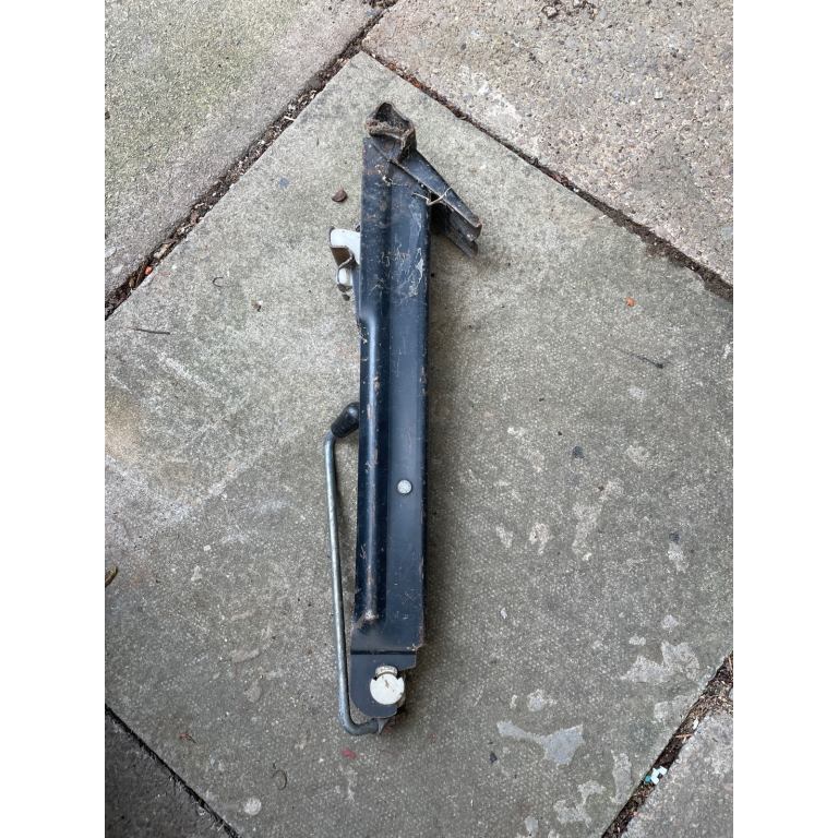 1991 ON. VOLKSWAGEN TRANSPORTER 4 VEHICLE JACK 