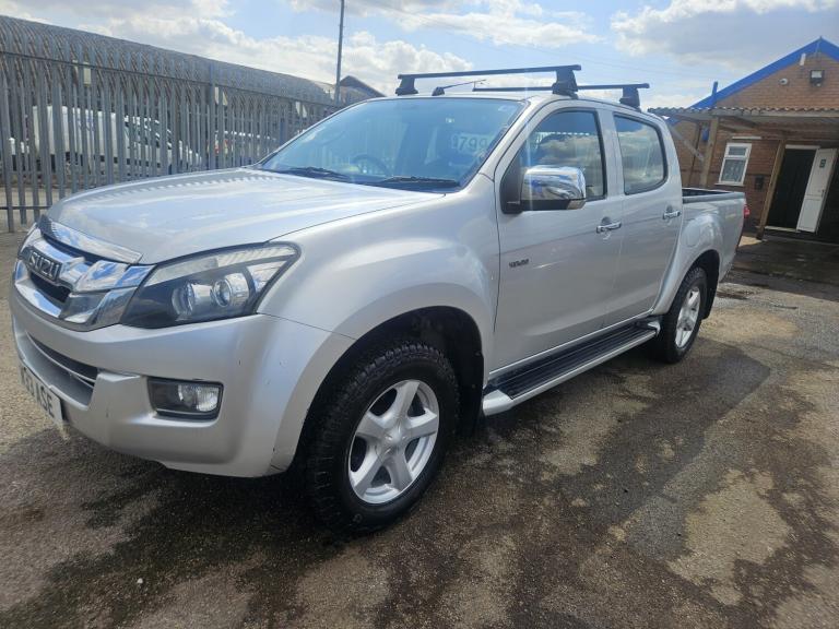 ISUZU D-MAX 2.5 TD Yukon 2013