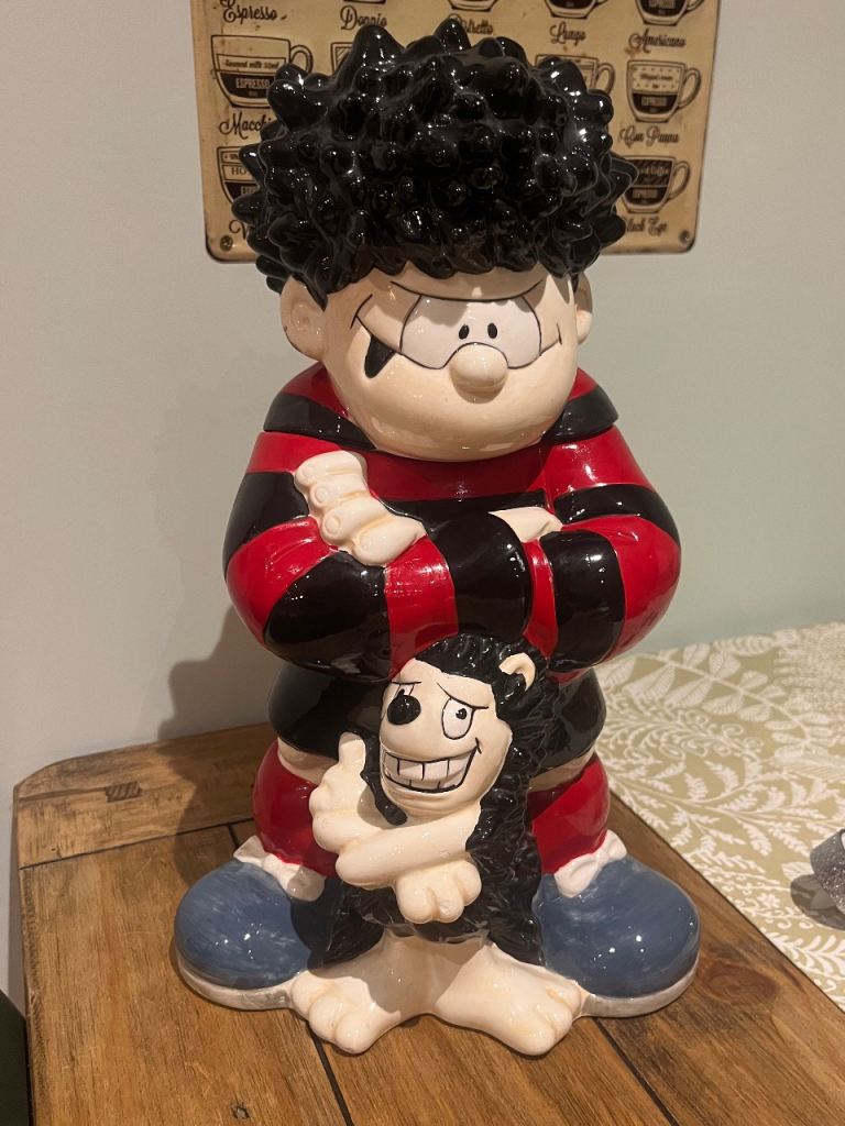 DC Thomson Beano Dennis The Menace & Gnasher Ceramic Cookie Jar 1997 35cm 