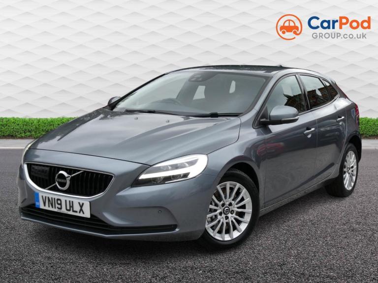 D2 [122] Momentum Edition 5dr Geartronic *CAMBELT+6 SERVICES+SATNAV+REV CAM
