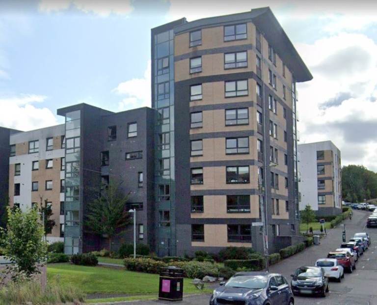 2/1, 1 Firpark Court, Glasgow, G31 2GA