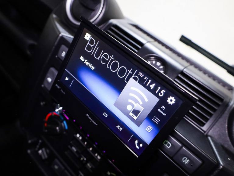 2014 Land Rover Defender XS Utility Wagon TDCi [2.2] PANEL VAN DIESEL Manual