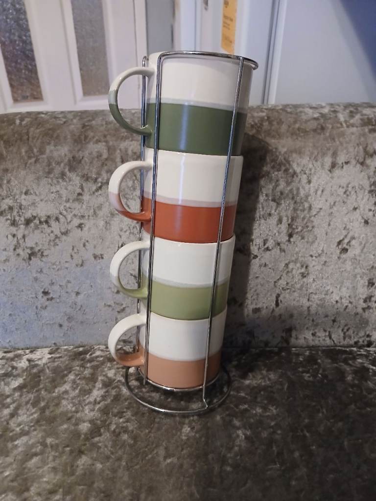 Mug stack