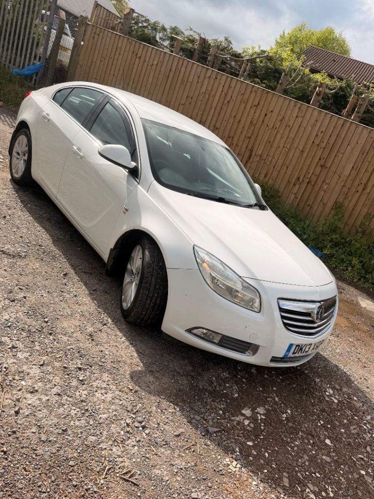 Vauxhall, INSIGNIA, Hatchback, 2013, Manual, 1956 (cc), 5 doors