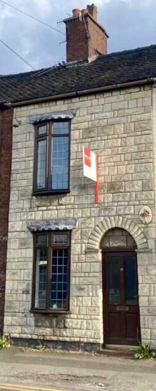 Beautiful 2 Bedroom House on High Street 