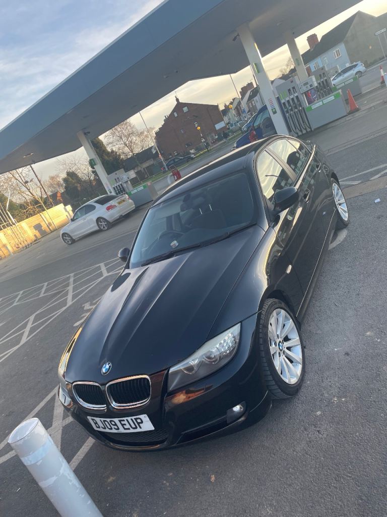 BMW, 3 SERIES, Saloon, 2009, Manual, 1995 (cc), 4 doors