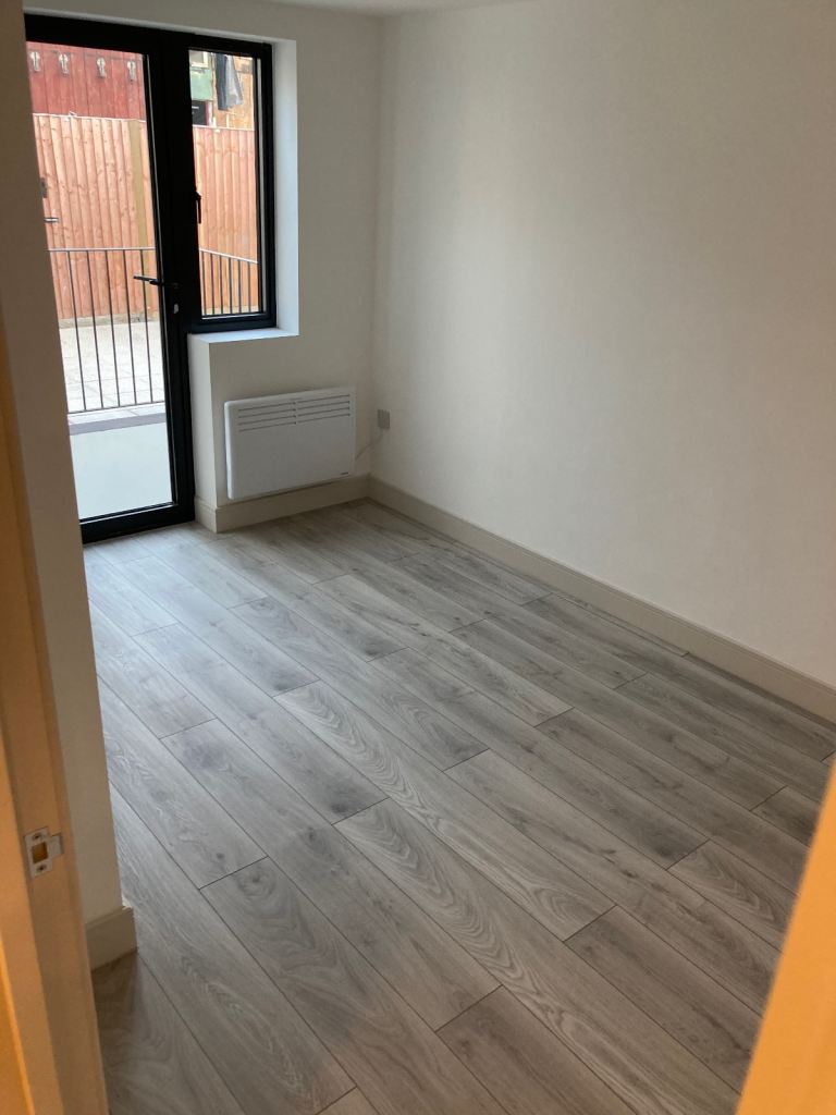 Stunning New Development of 8 flats in Croydon. 5 mins walk to Train Station 