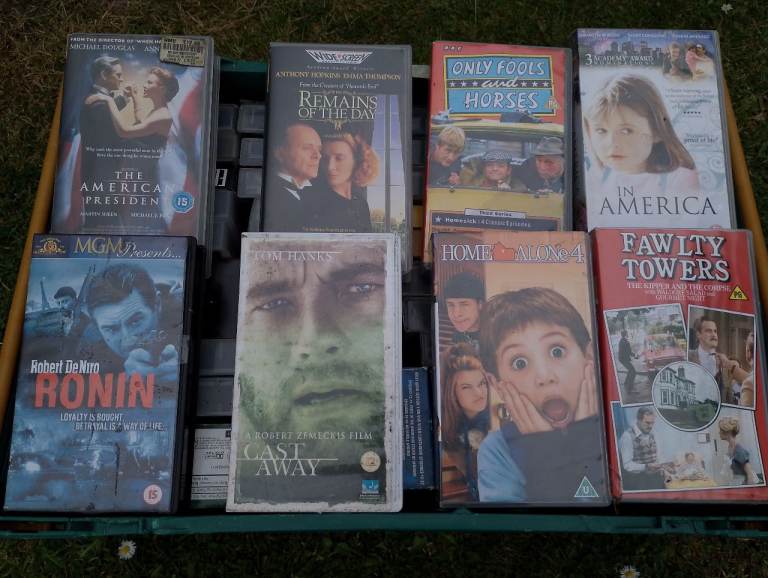 VHS VIDEO CASSETTE TAPES