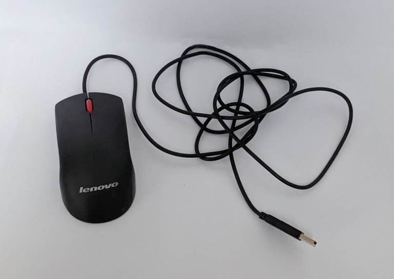 Lenovo 45J4888 USB Optical Scroll Mouse in black