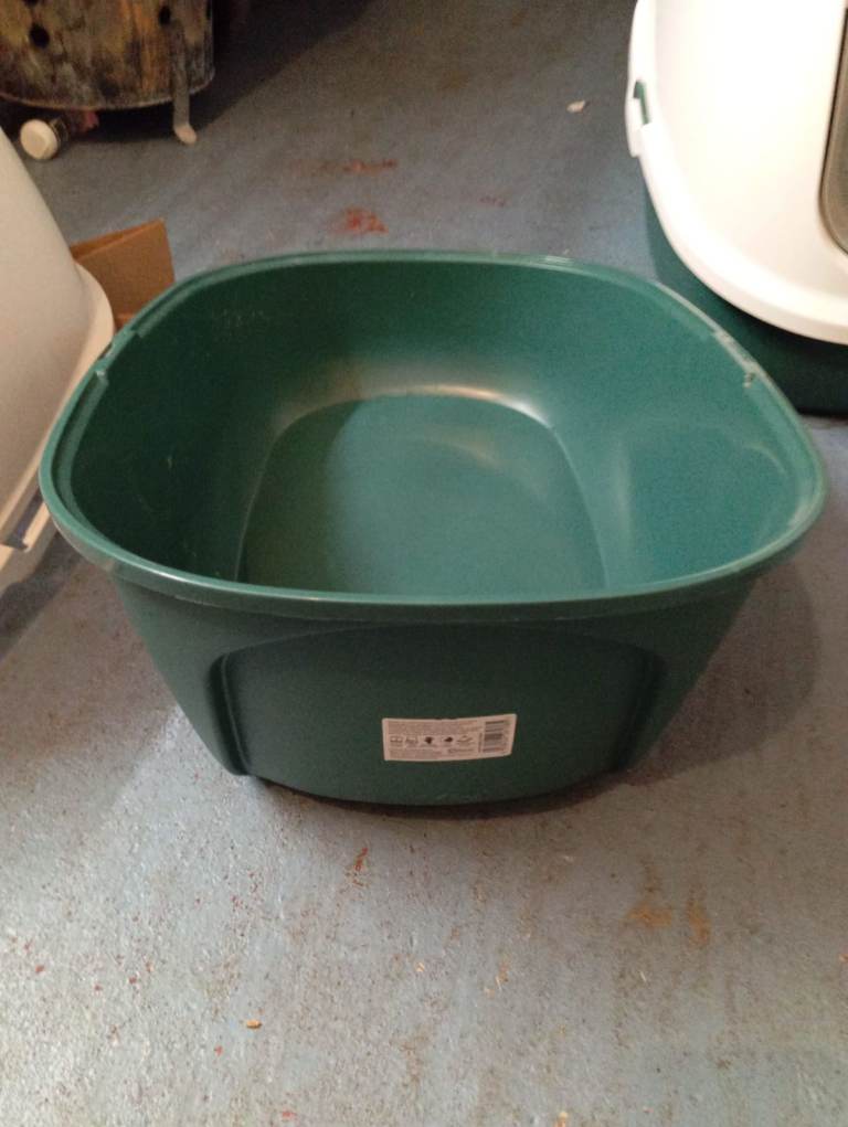 3 x pets at home cat litter trays / boxes - take one or all in Luton